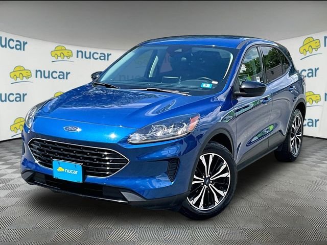 Used 2022 Blue Ford SE image 12