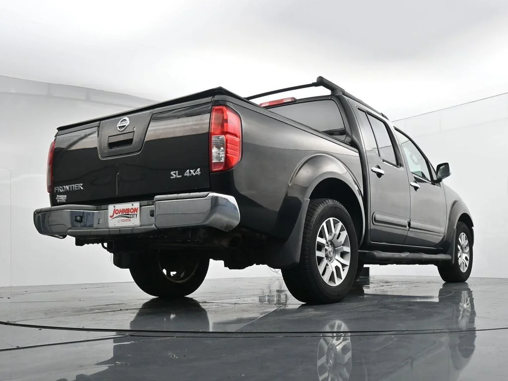 Used 2012 Black Nissan SL image 34