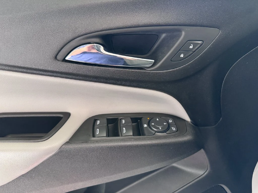 2020 Chevrolet Equinox 2FL - Photo 24