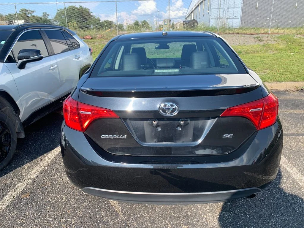 Used 2017 Black Toyota SE image 4