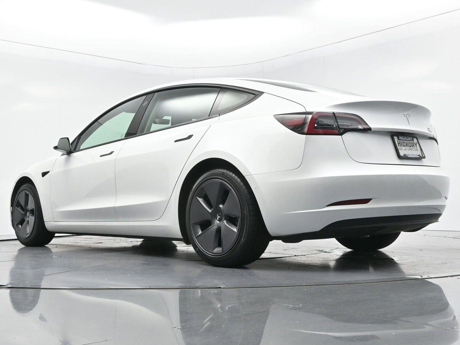 Used 2021 Pearl White Multi-Coat Tesla Standard Range Plus image 47