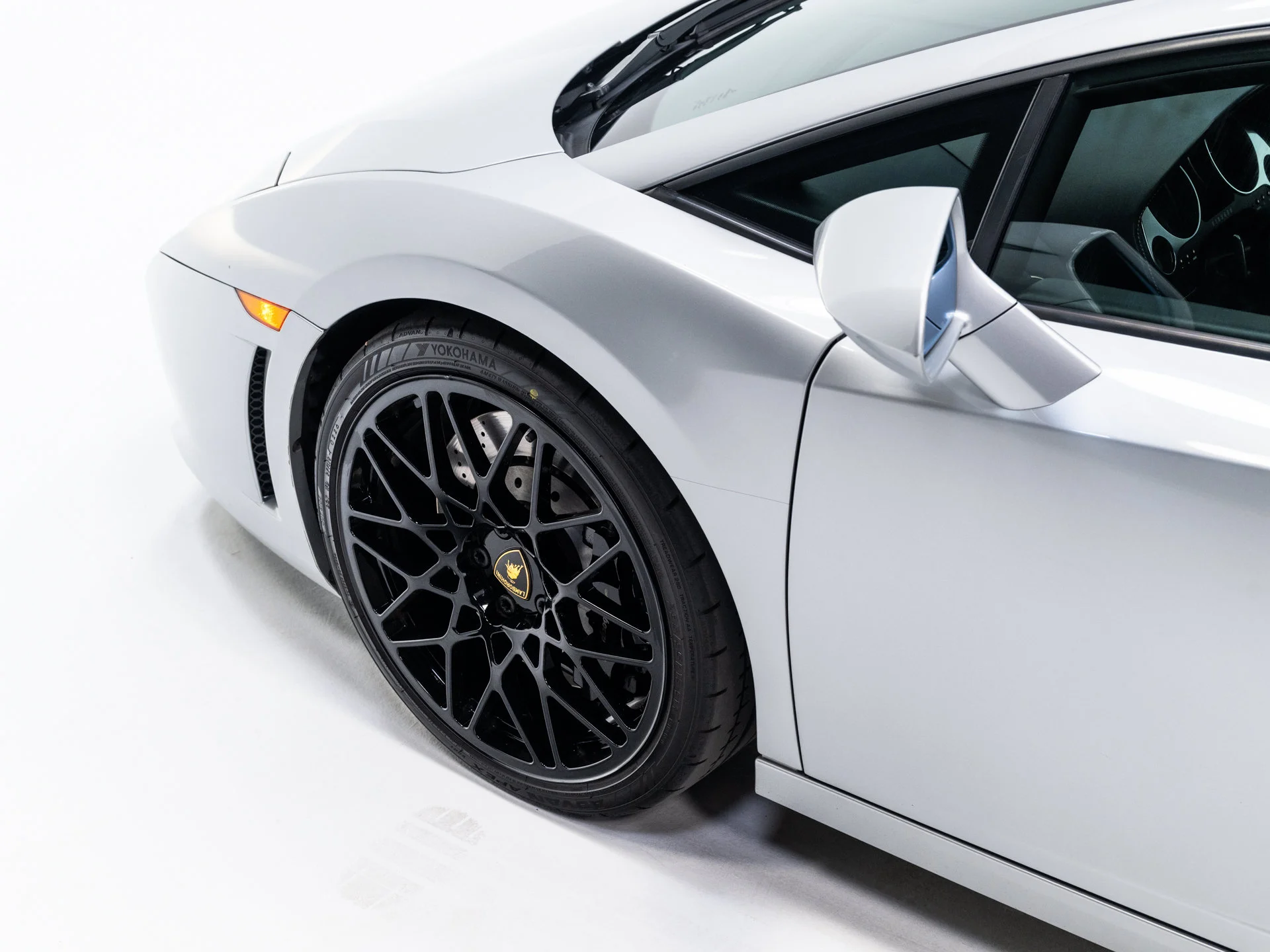 Used 2011 Grigio Thalasso Metallic Lamborghini LP560-4 image 16