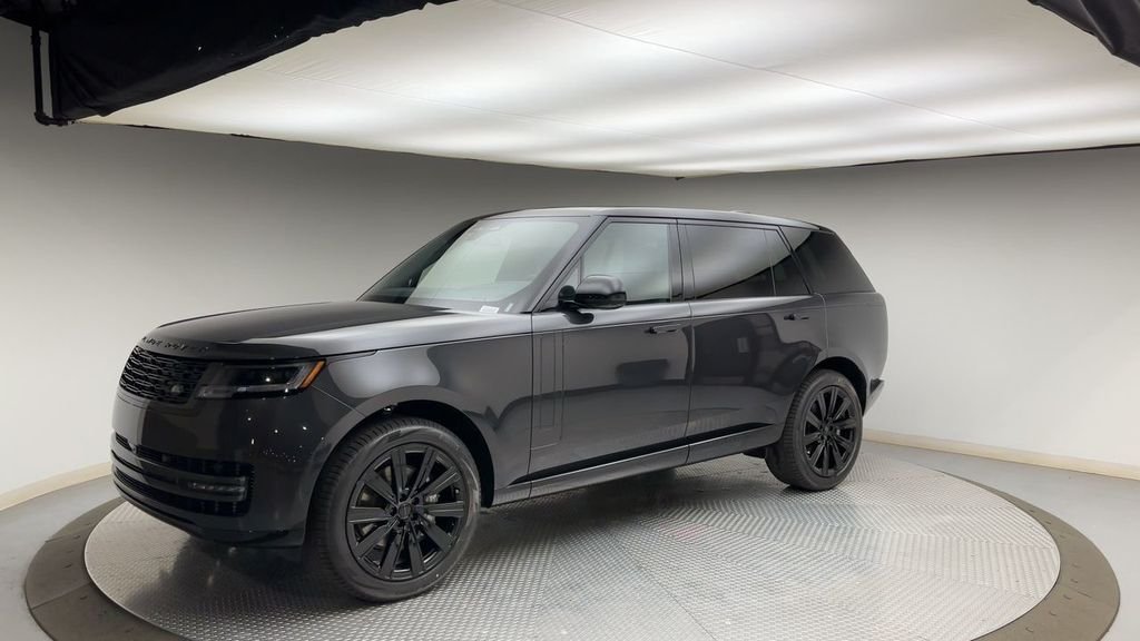 New 2026 Carpathian Gray Premium Metallic Land Rover SE image 6