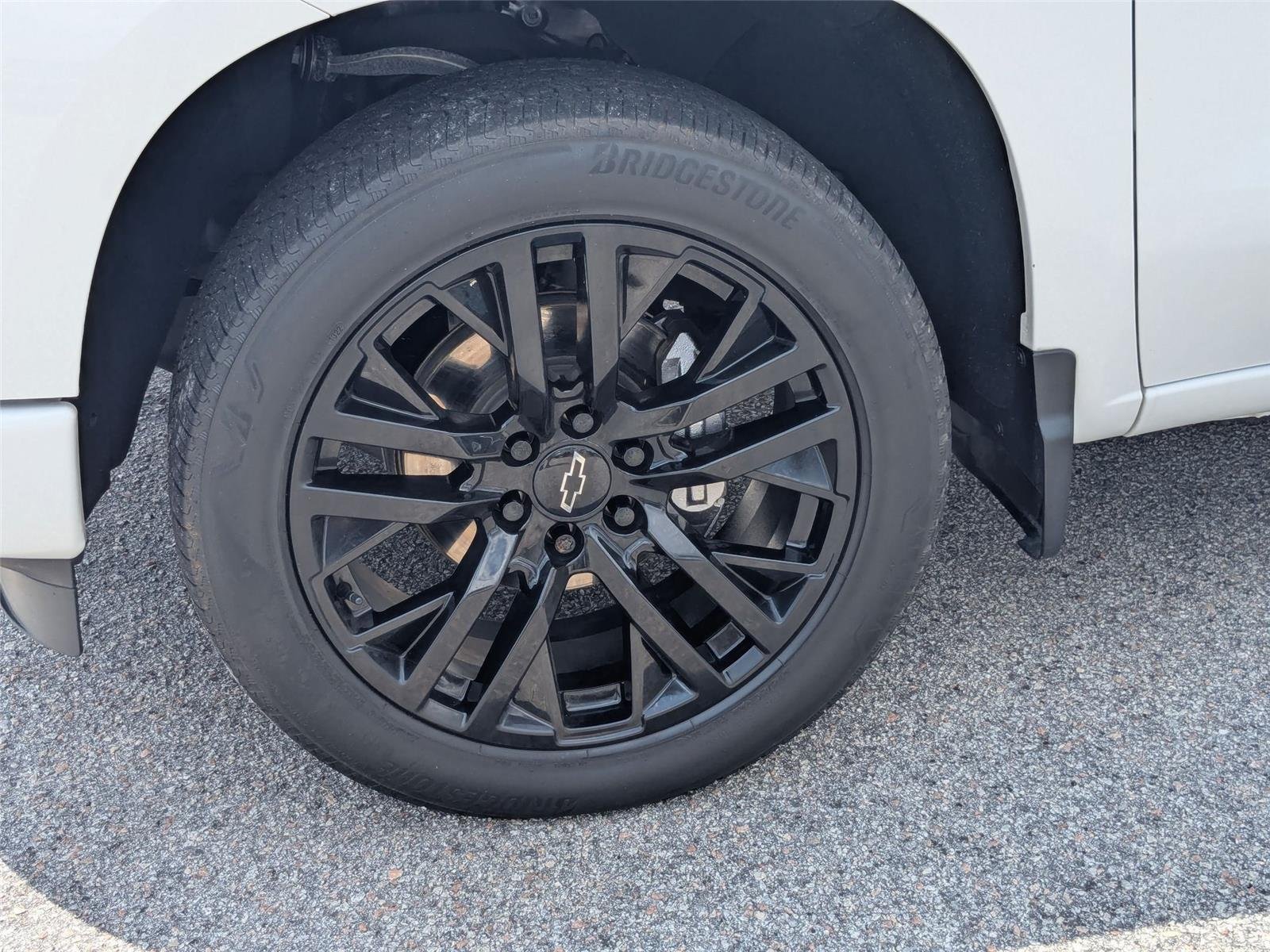 Used 2022 Summit White Chevrolet RST image 10