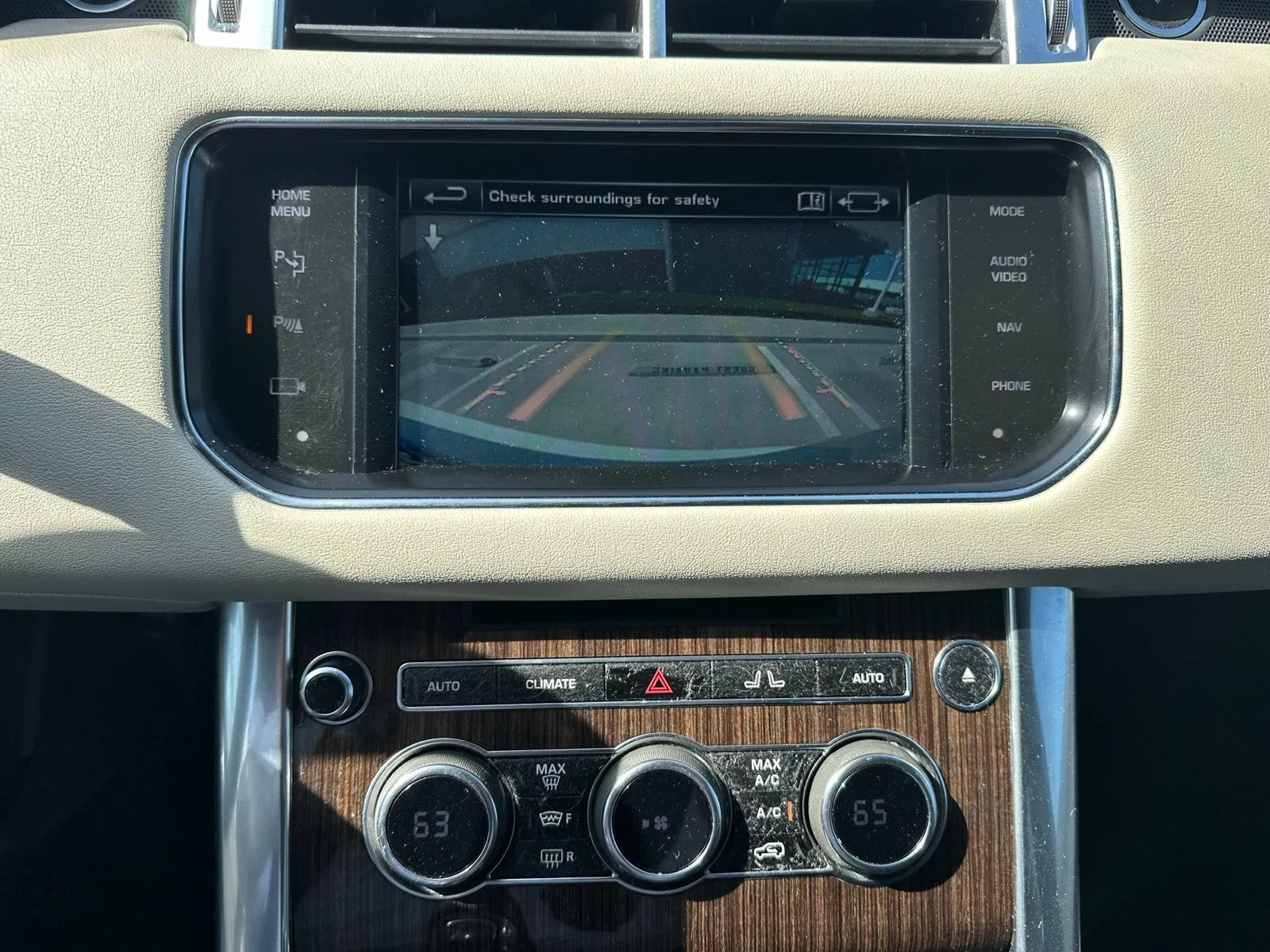 Used 2014  Land Rover 3.0L V6 Supercharged HSE image 23