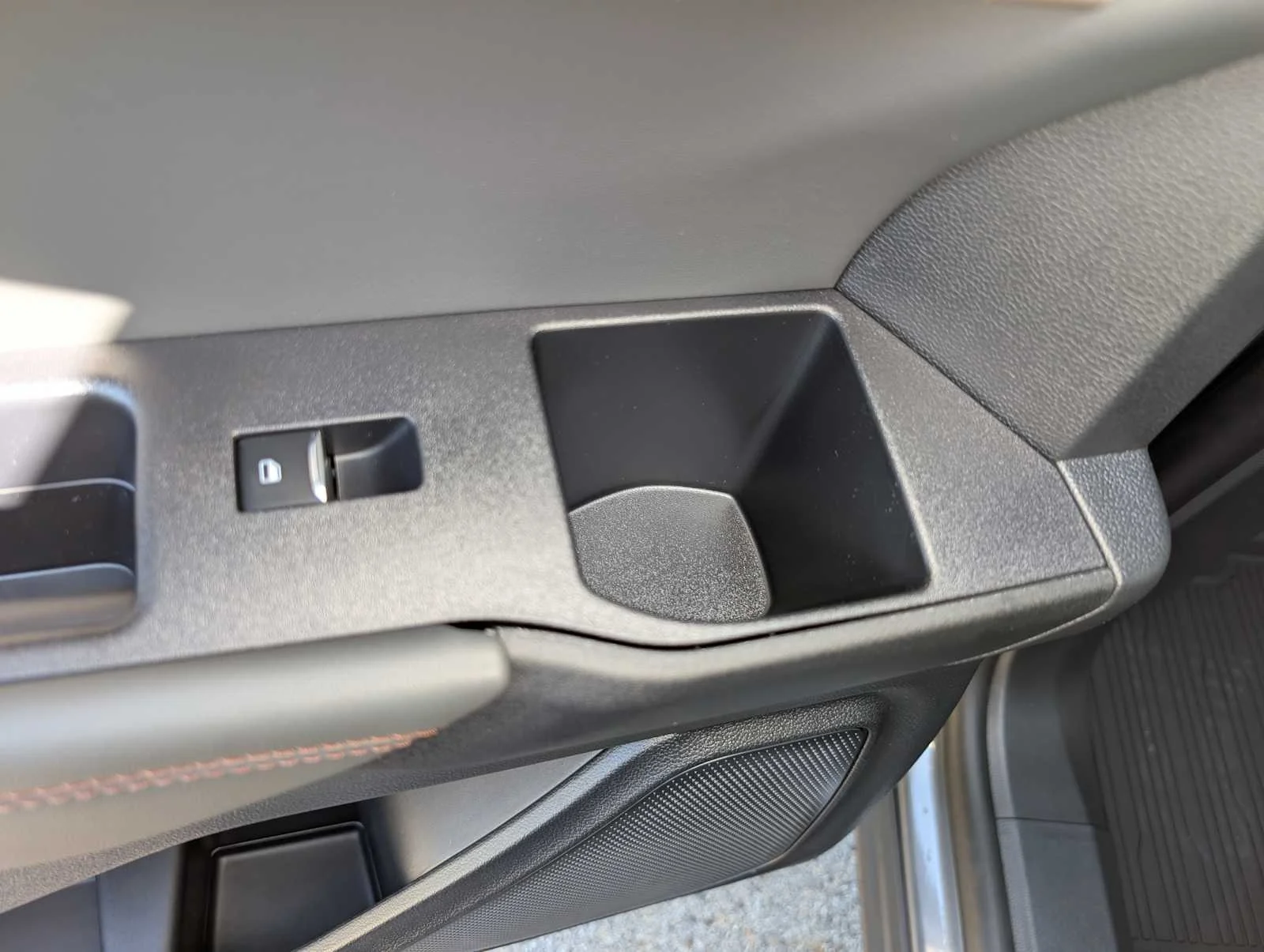 New 2026 Carbonized Gray Metallic Ford Active image 16