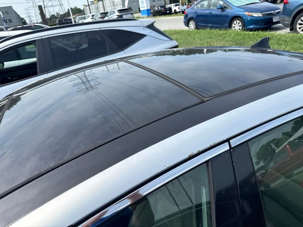 Used 2012 Silver Kia EX image 3