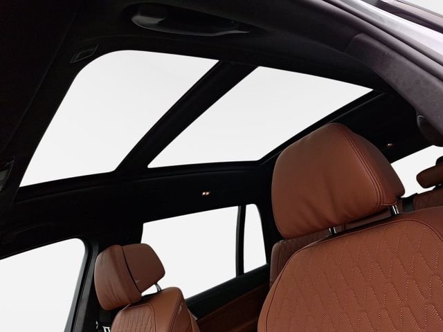 New 2027 Brooklyn Grey Metallic BMW xDrive40i image 12
