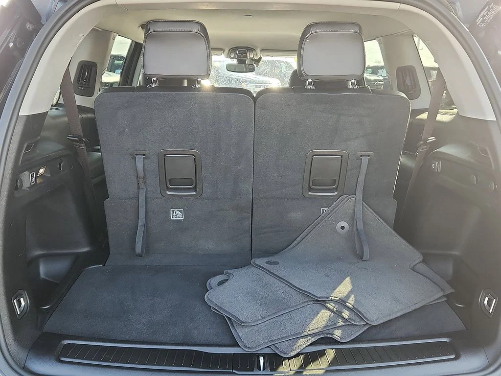 Used 2023 Gray Jeep Limited image 29