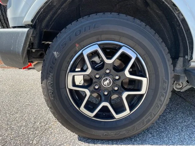 New 2026 AVALANCHE GRAY Ford Outer Banks image 7