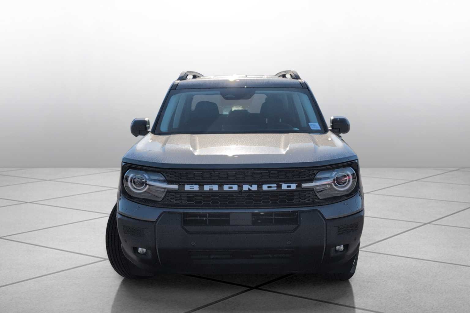 New 2025 Carbonized Gray Metallic Ford Outer Banks® image 3