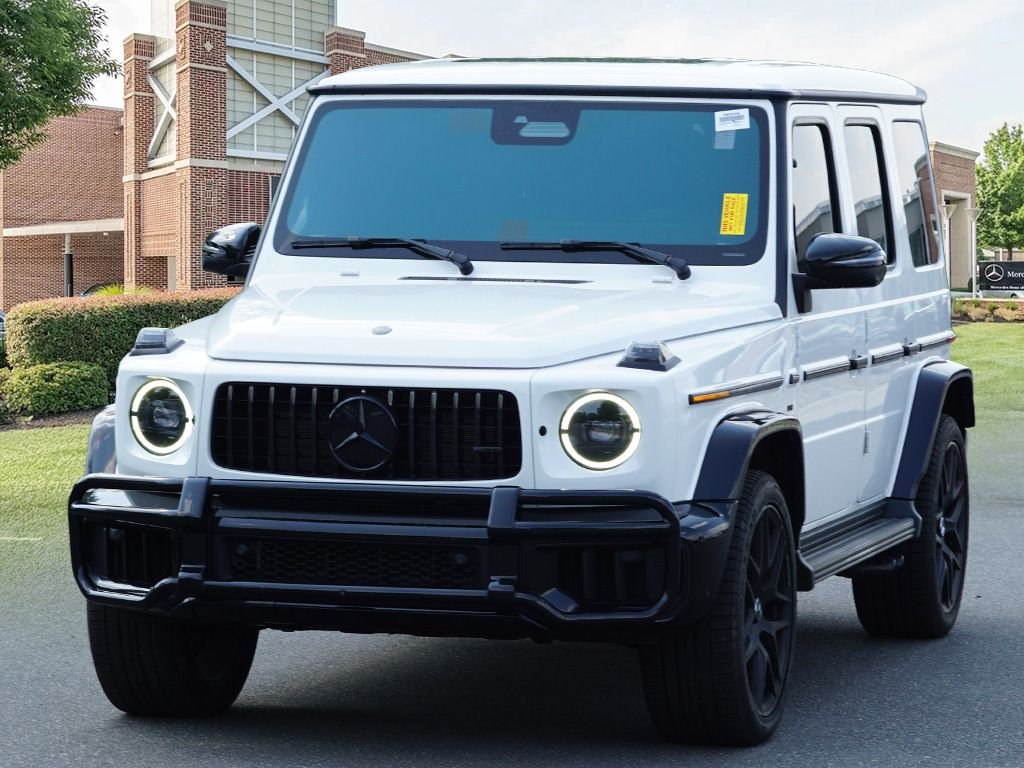 Used 2026 MANUFAKTUR Moonlight White Magno Mercedes-Benz G 63 AMG® image 4