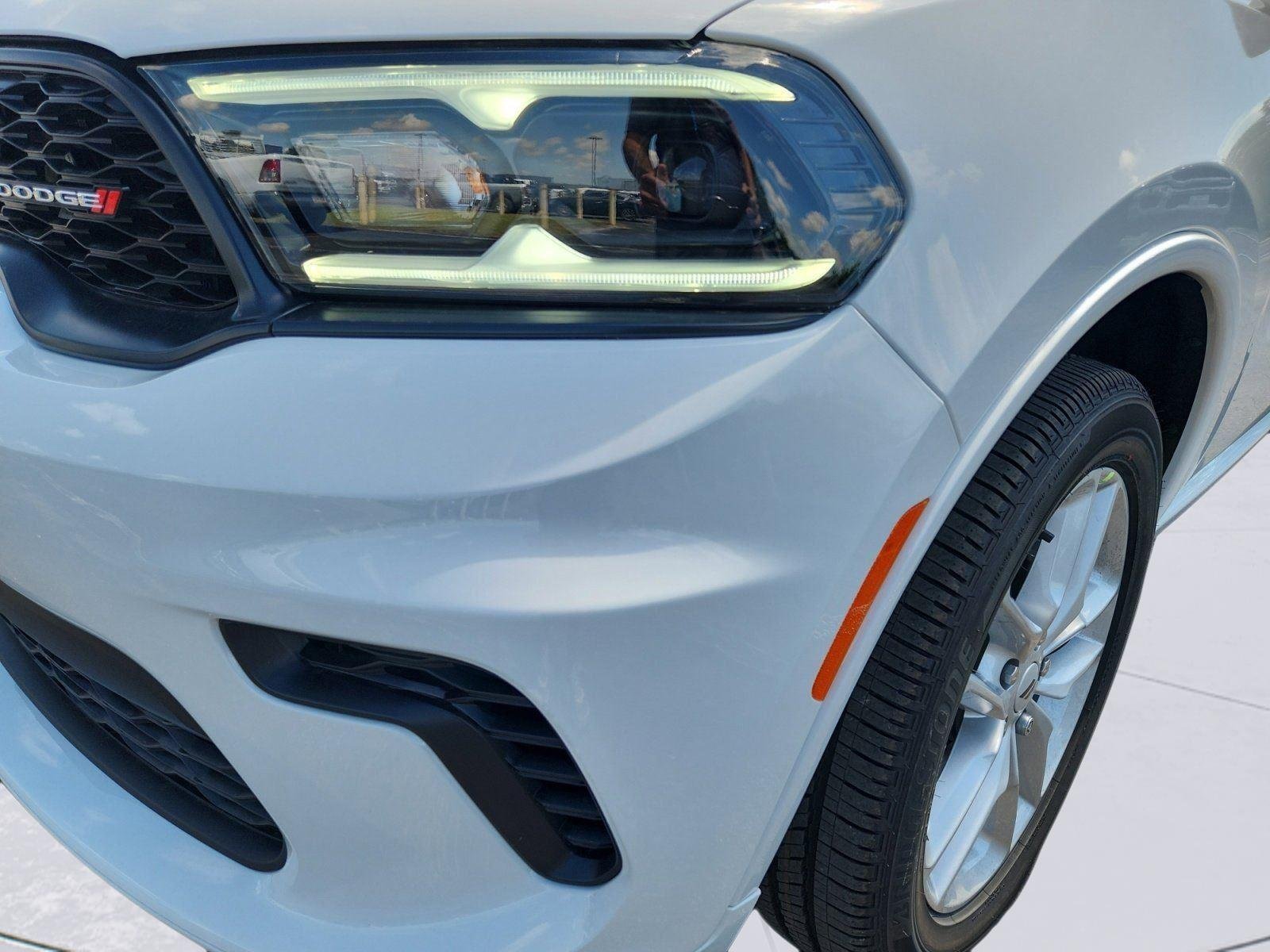 New 2026 White Knuckle Clear-Coat Exterior Paint Dodge GT image 9