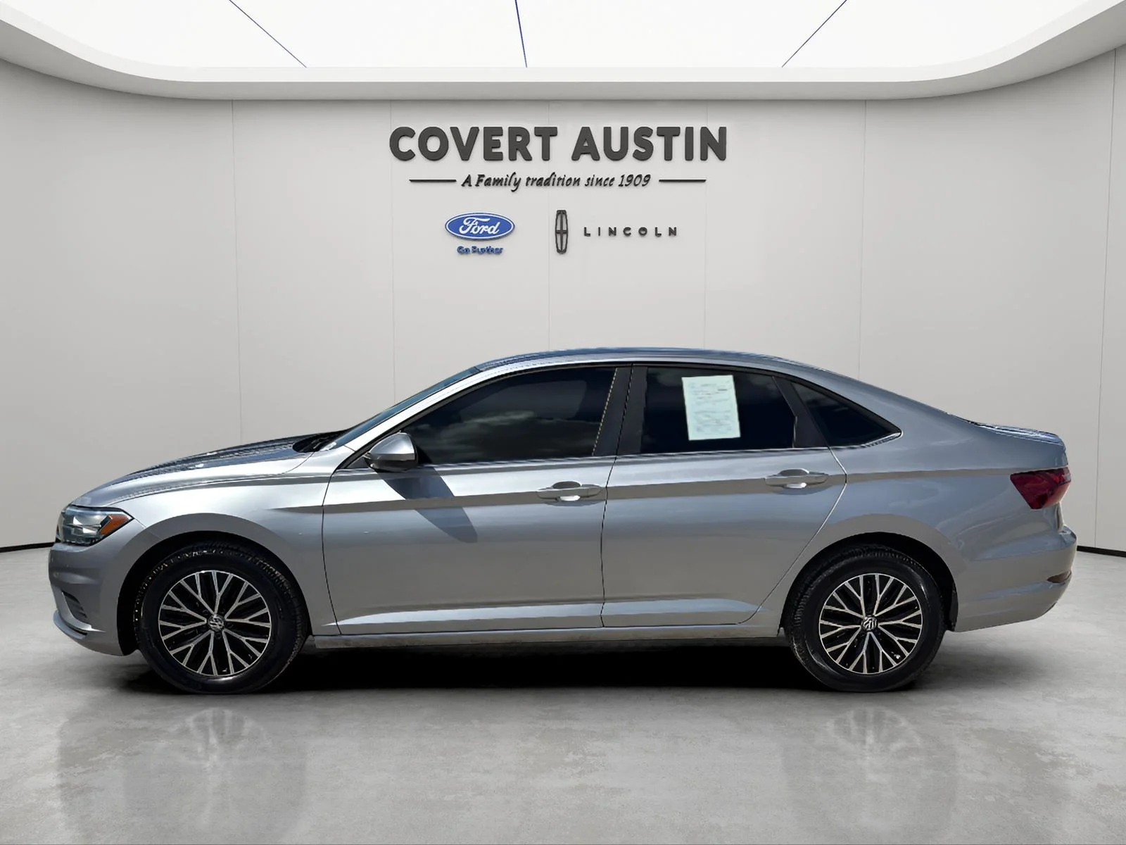 Used 2021  Volkswagen 1.4T SE image 2
