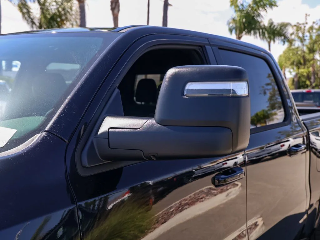 New 2026 Diamond Black Crystal Pearl-Coat Exterior Paint RAM Big Horn Night Edition image 12