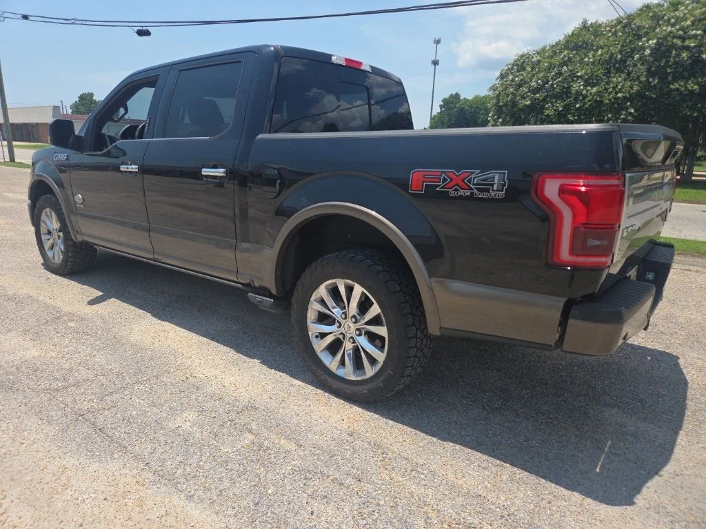 Used 2016 Black Ford King Ranch image 8