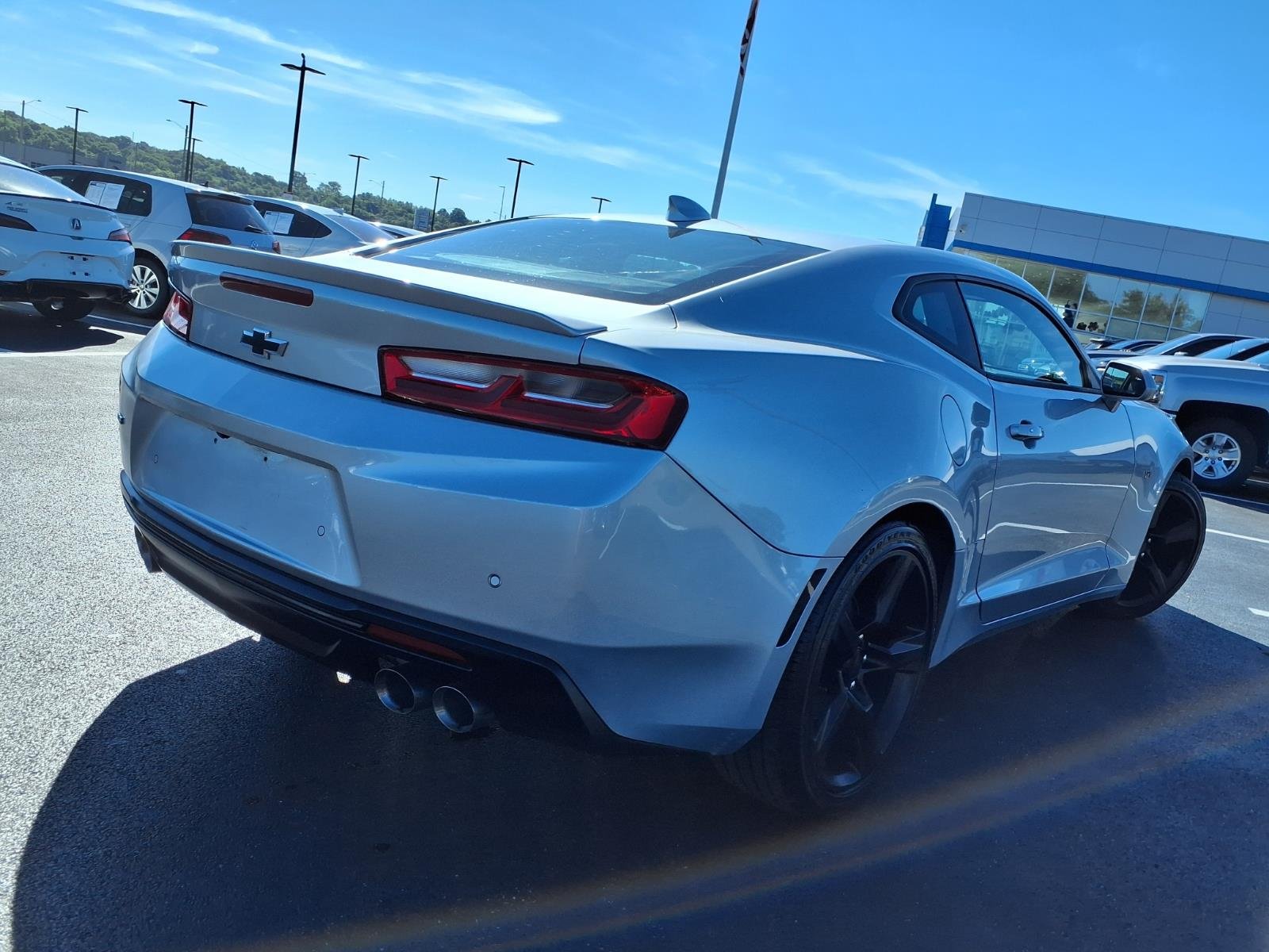 Used 2018 Silver Chevrolet 2LT image 31