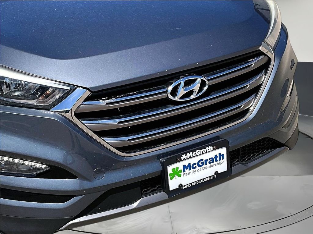 Used 2016 Gray Hyundai Limited image 32