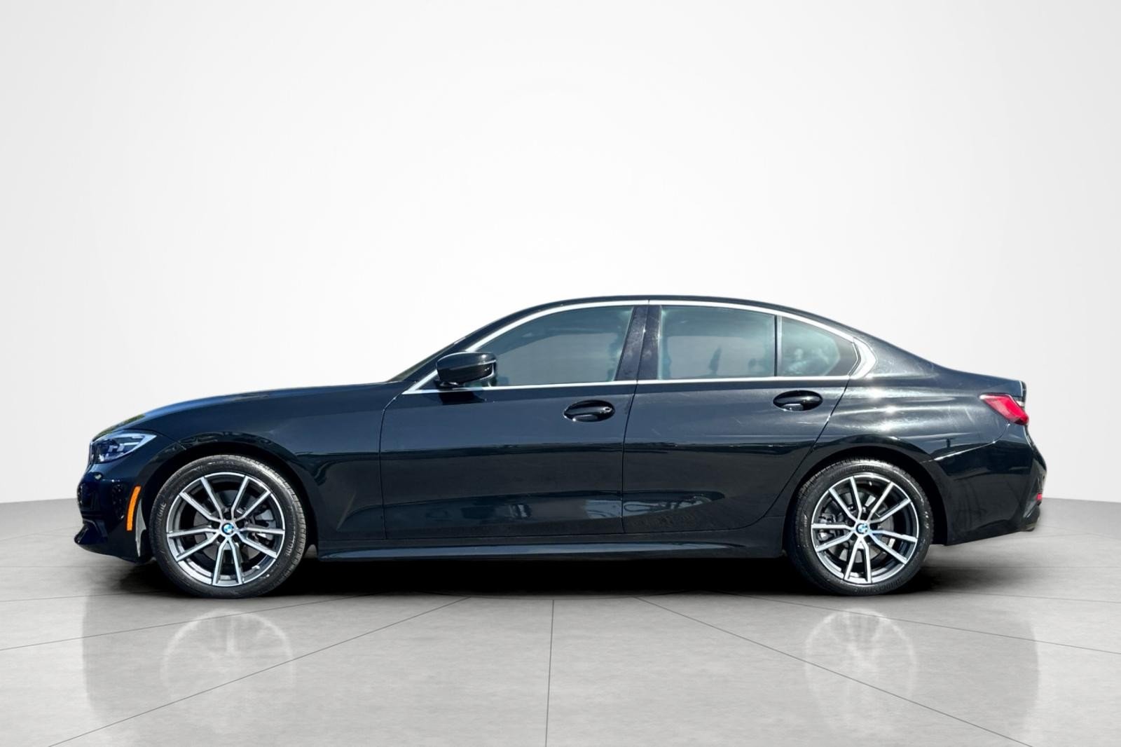 Used 2021 Jet Black BMW 330i image 2