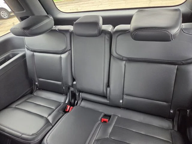 New 2026 Agate Black Metallic Ford Platinum® image 41