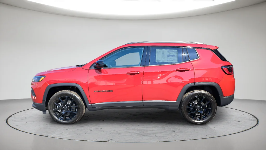 New 2026 Red Hot Pearlcoat Jeep Latitude image 6