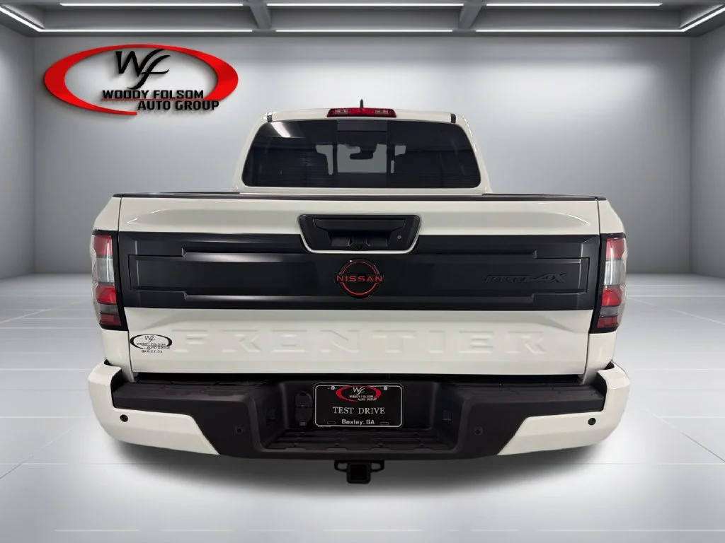 New 2027 White Nissan PRO-4X image 7