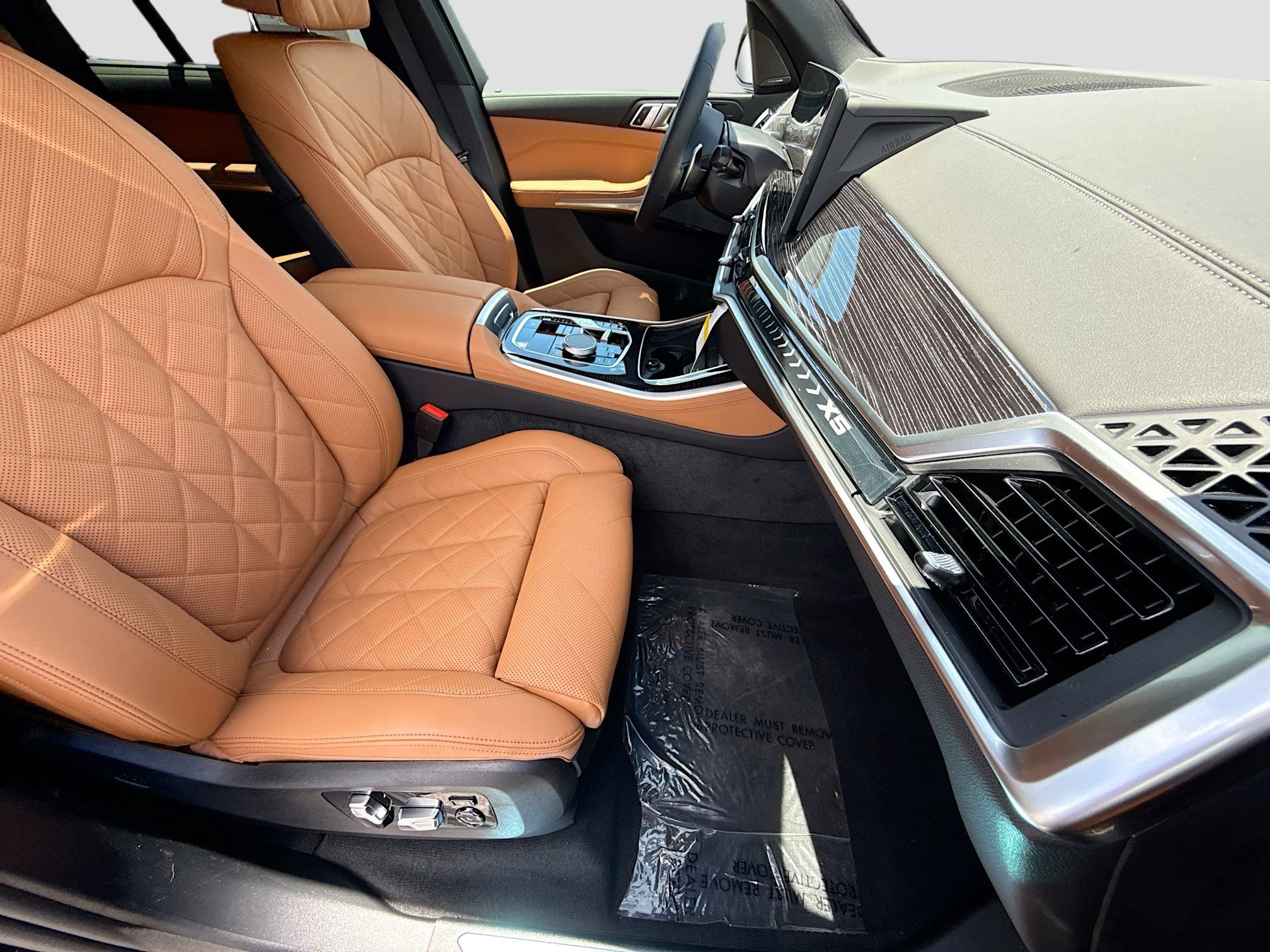 New 2026 Black Sapphire Metallic BMW sDrive40i image 15