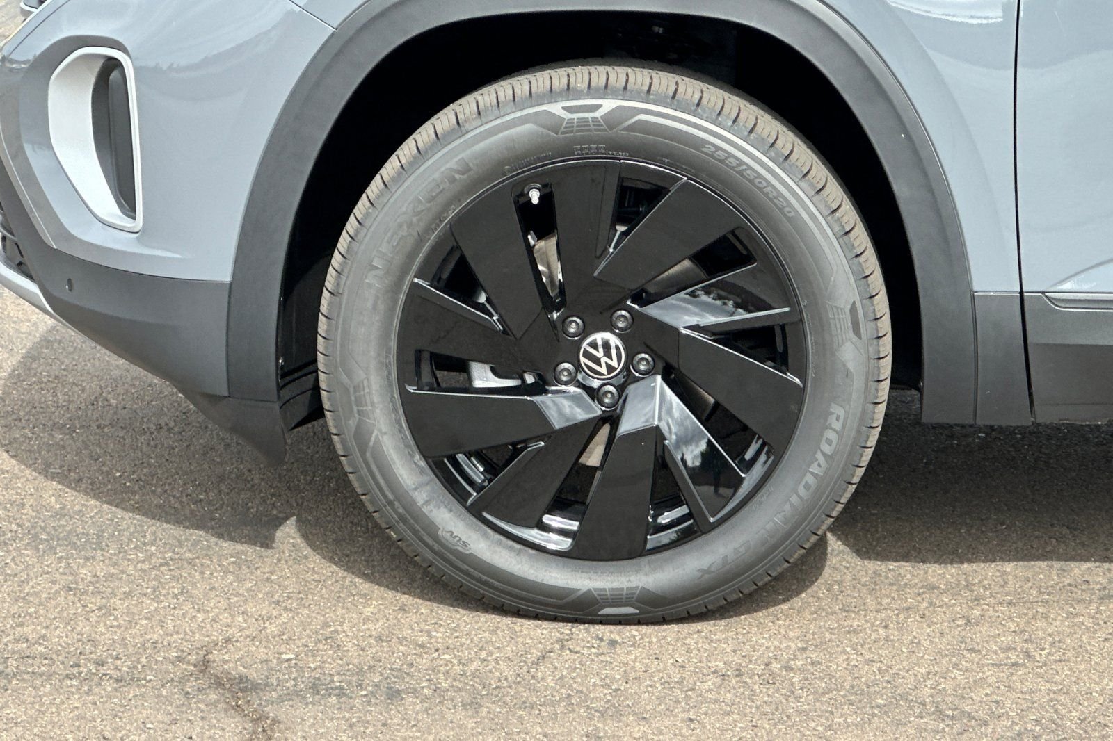 New 2026 Pure Gray Volkswagen SE w/Technology image 26
