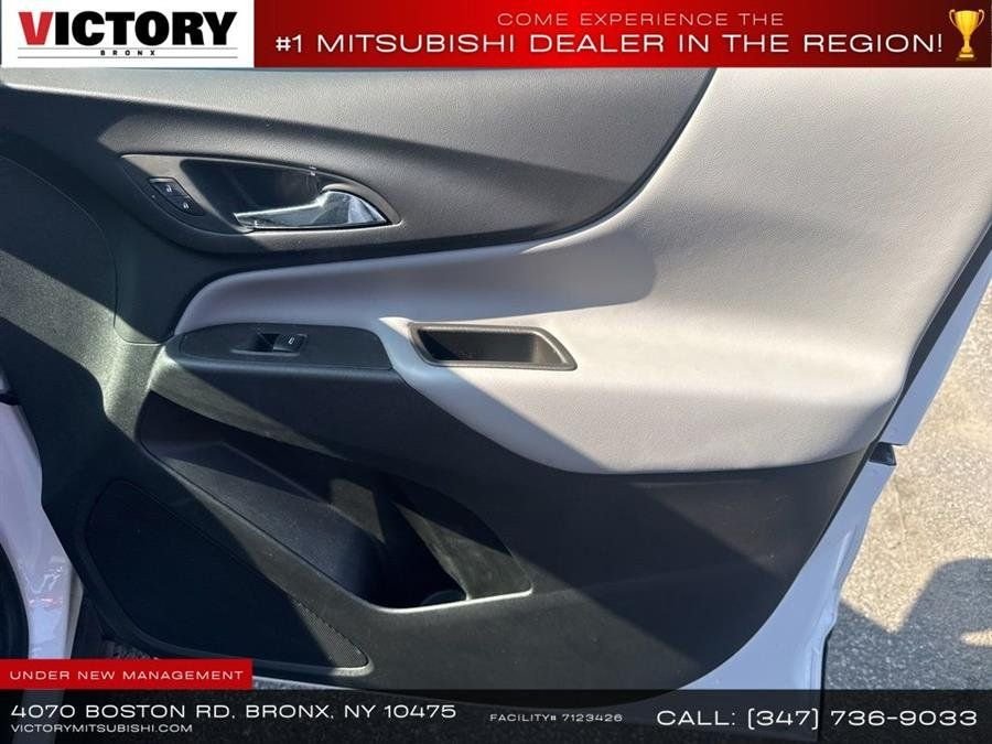 Used 2023 White Chevrolet LT image 12