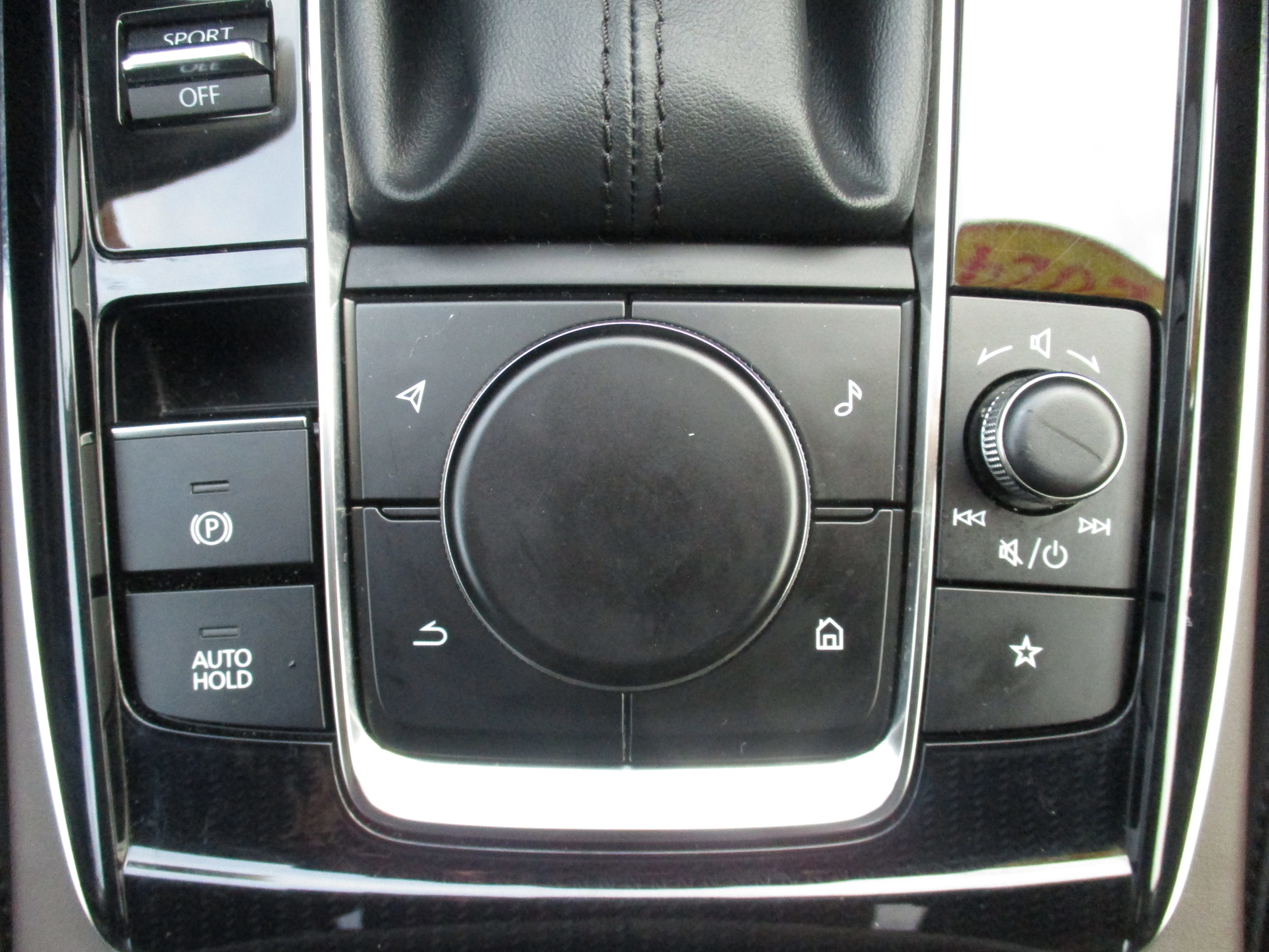 Used 2024 Snowflake White Pearl Mica Mazda 2.5 Turbo Premium Package image 40