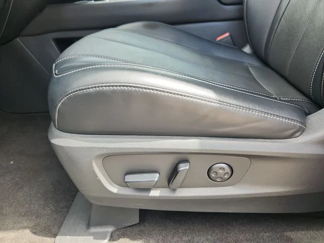 Certified Used 2023 Mineral INFINITI LUXE image 10