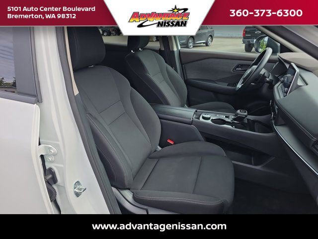 Used 2023 Glacier White Nissan S image 13