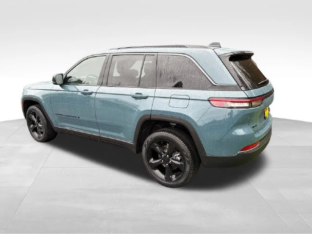 New 2026 Steel Blue Exterior Paint Jeep Limited image 5