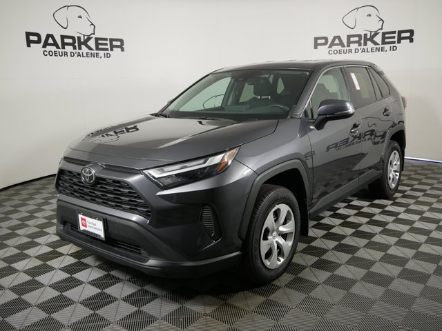 2023 Toyota RAV4 LE AWD's photo