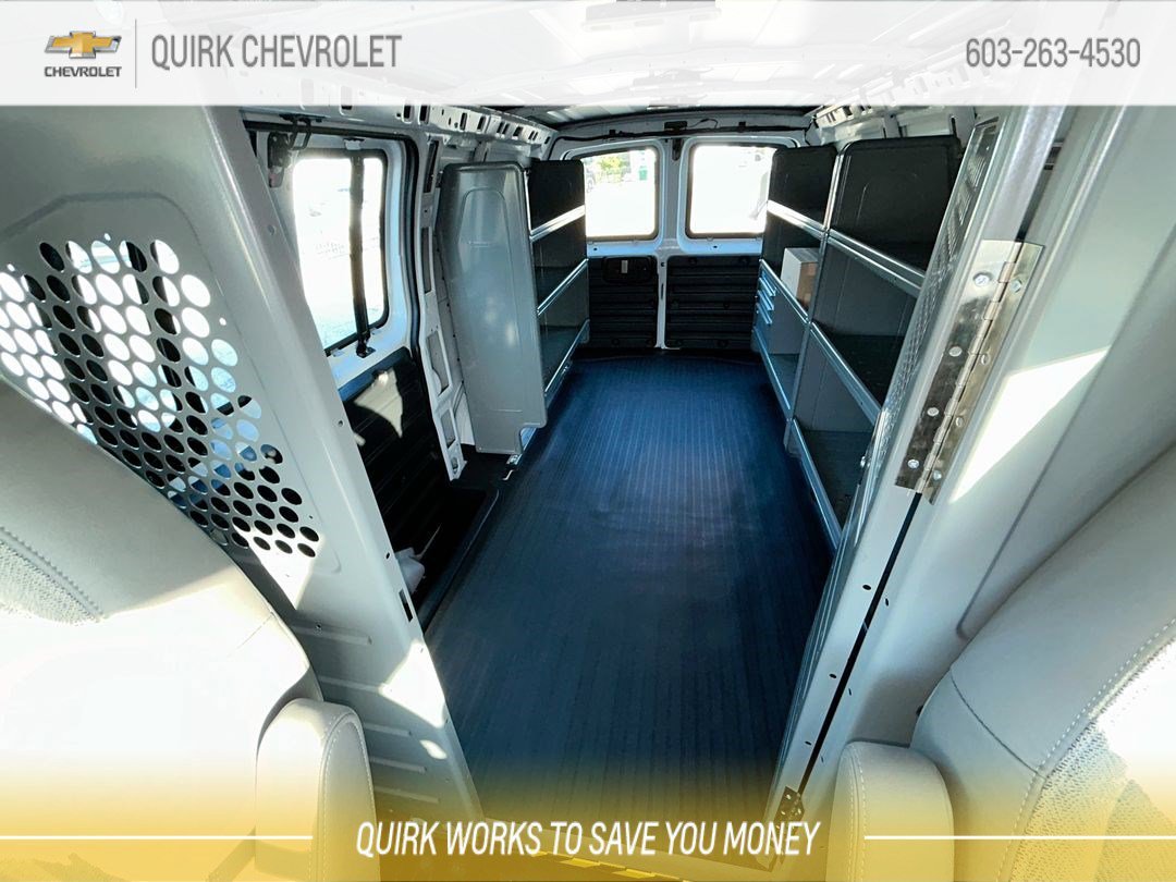 2025 Chevrolet Express Cargo Work Van - Photo 19
