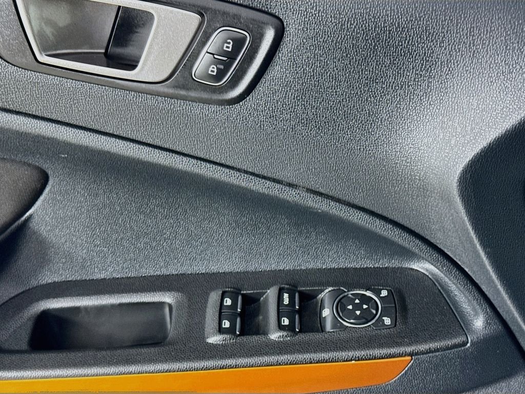 Used 2021 Lightning Blue Metallic Ford SE image 22