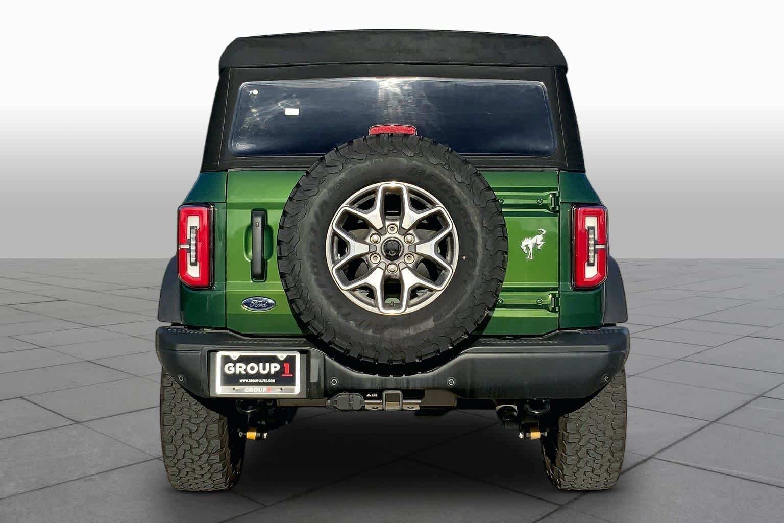 Used 2024 Eruption Green Metallic Ford Badlands image 12