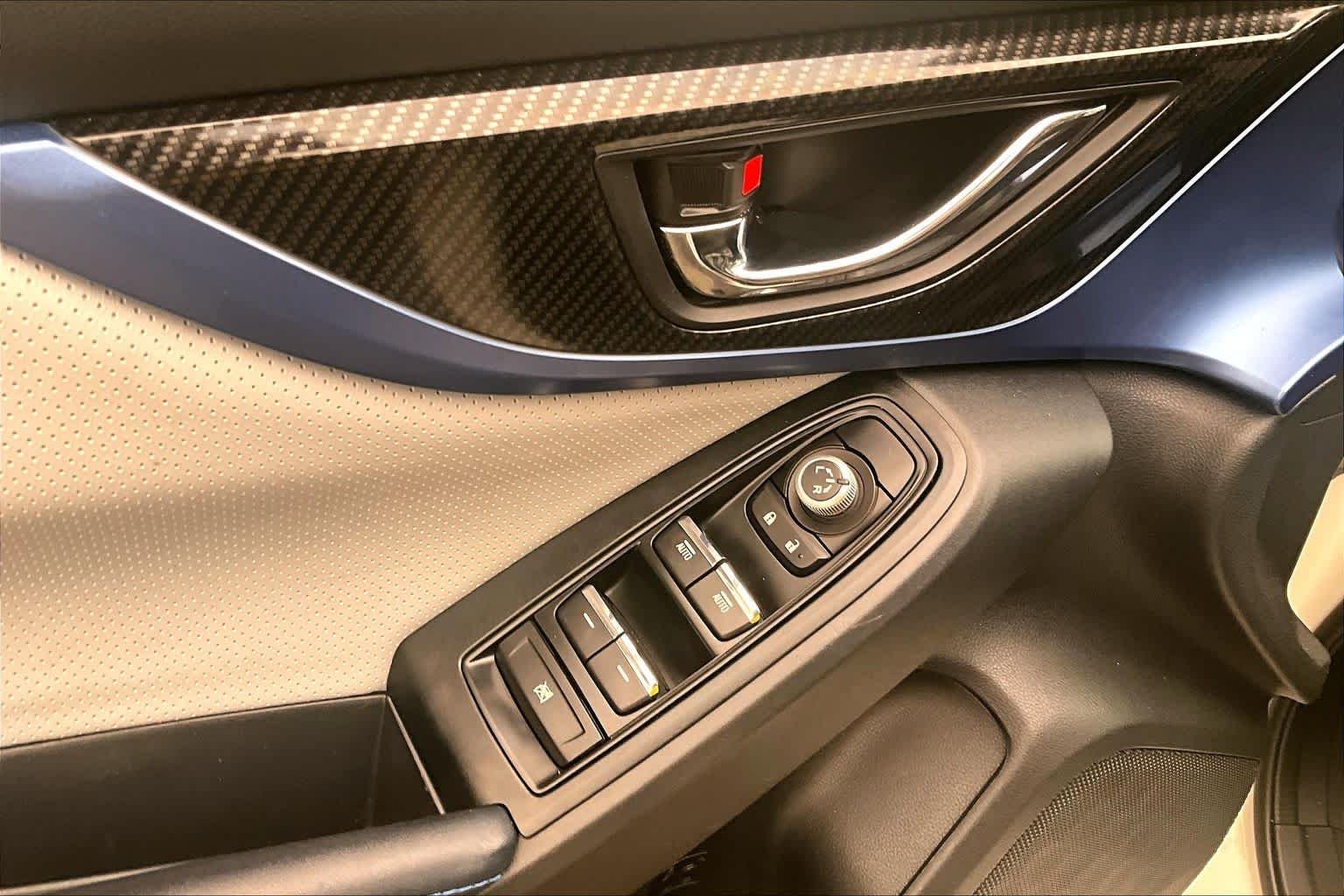 Used 2019 Crystal White Pearl Subaru  image 32