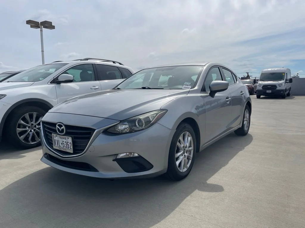 Used 2016 Liquid Silver Metallic Mazda i Sport image 5