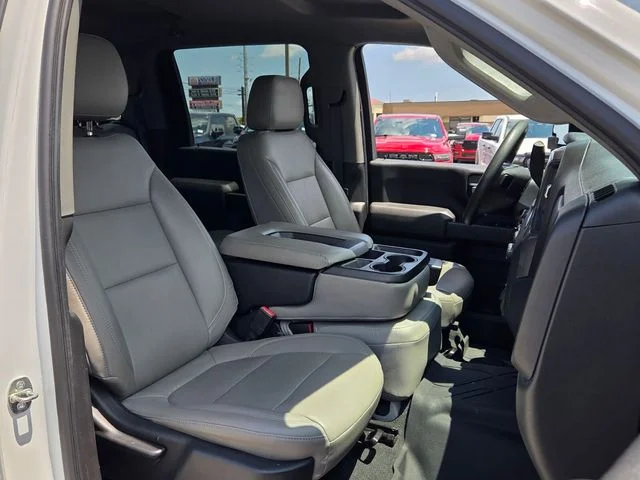 Used 2021 White Chevrolet Custom image 16
