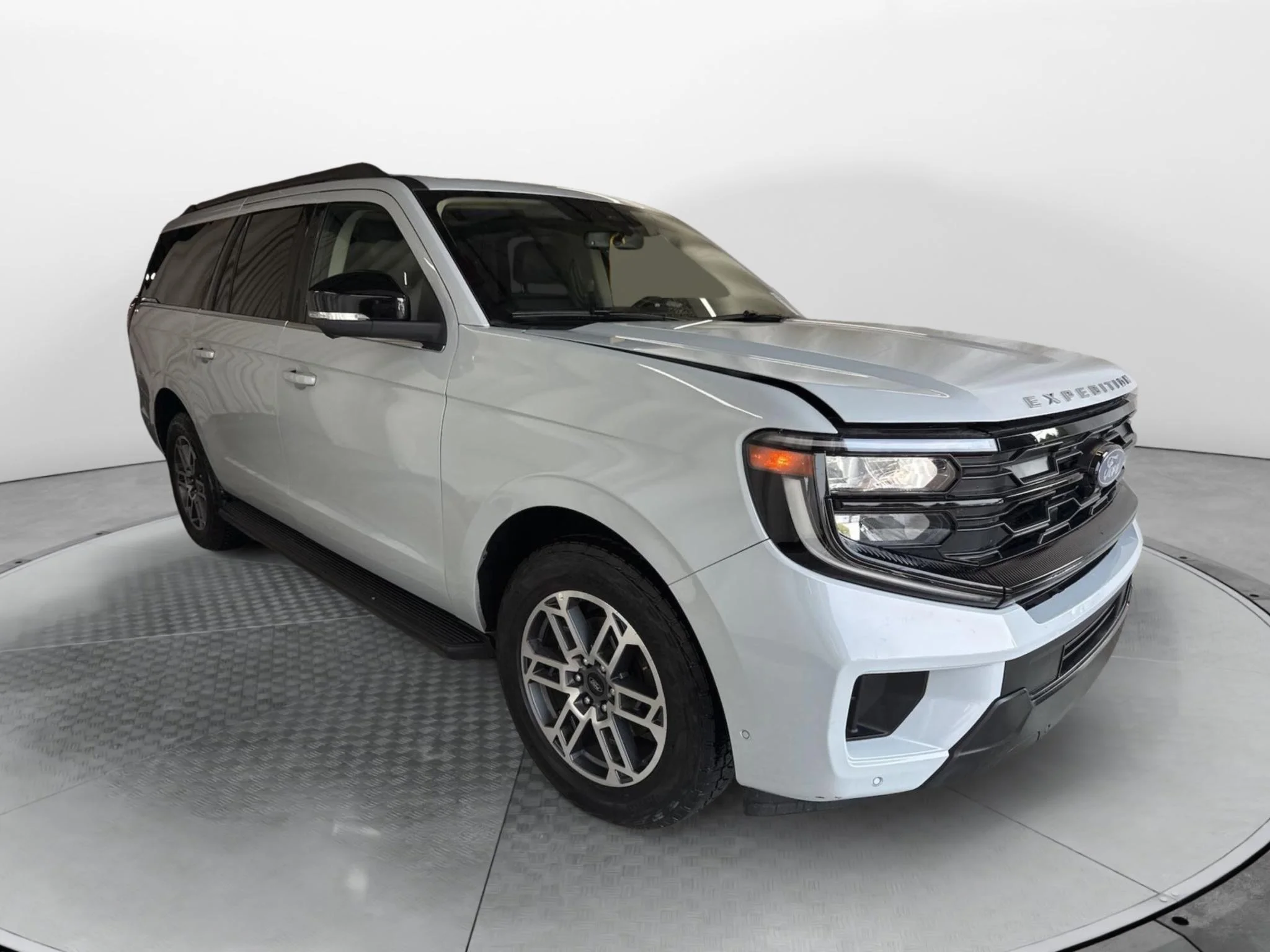 Certified Used 2025 Space Silver Ford Active image 4