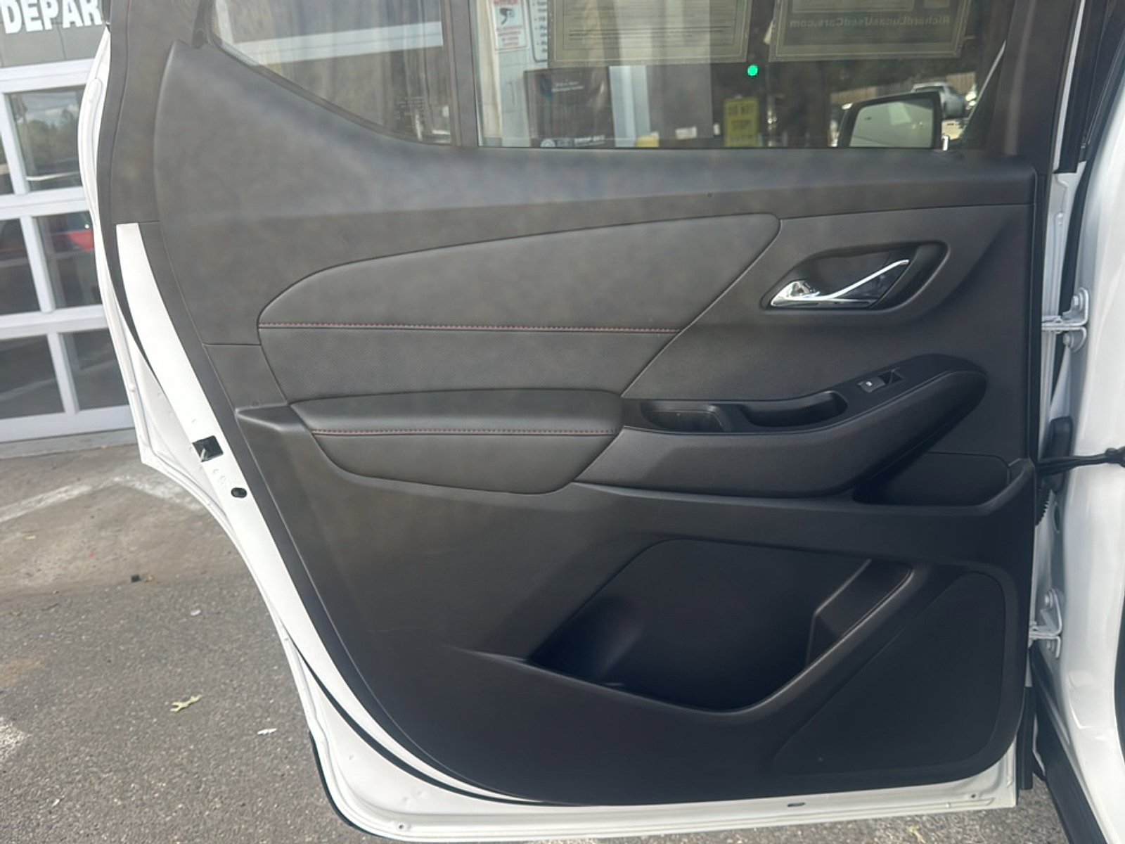Used 2023 Summit White Chevrolet RS image 26