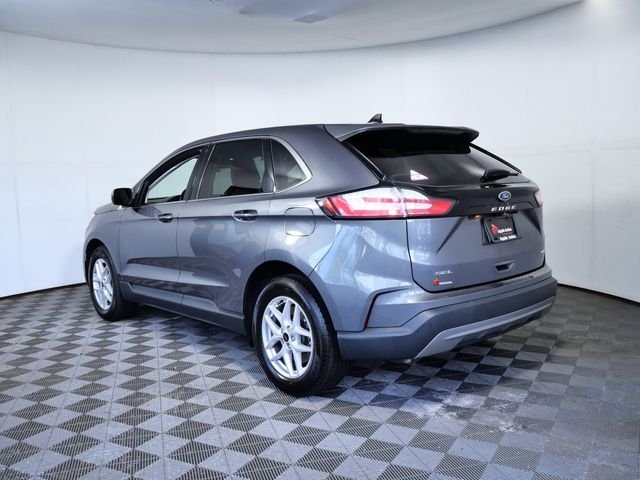 Certified Used 2024 Gray Ford SEL image 4