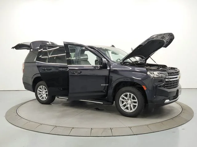 Used 2023 Dark Ash Metallic Chevrolet LT image 9