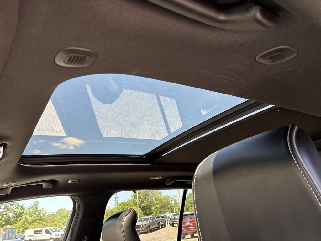Used 2023 White Jeep Overland 4xe image 23