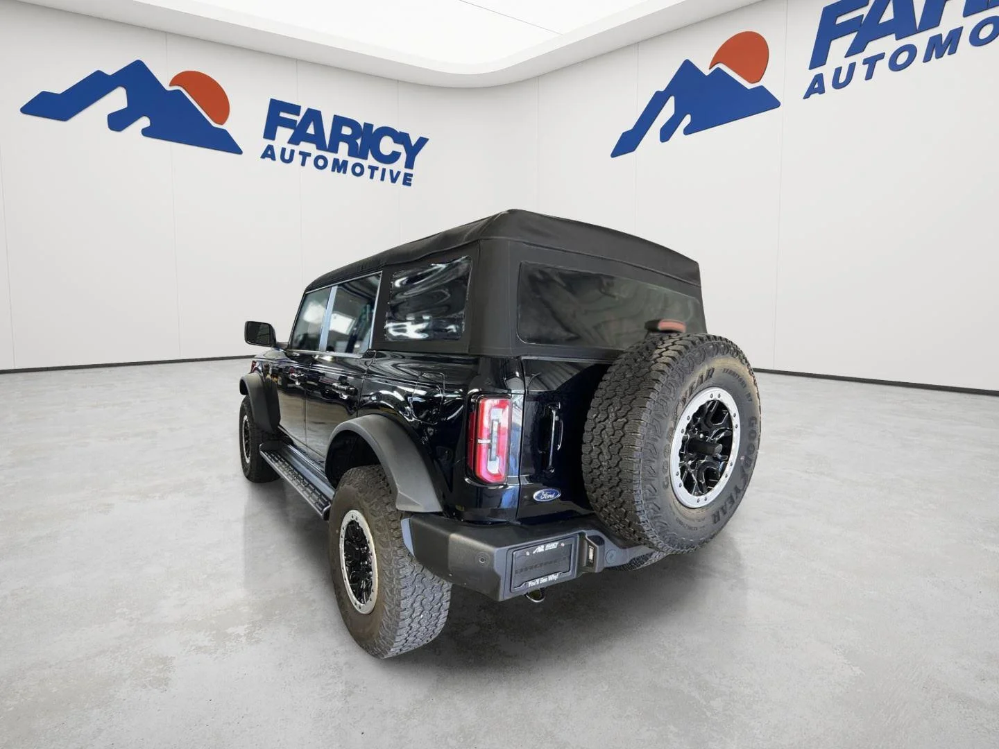 Used 2025 Shadow Black Ford Outer Banks image 2