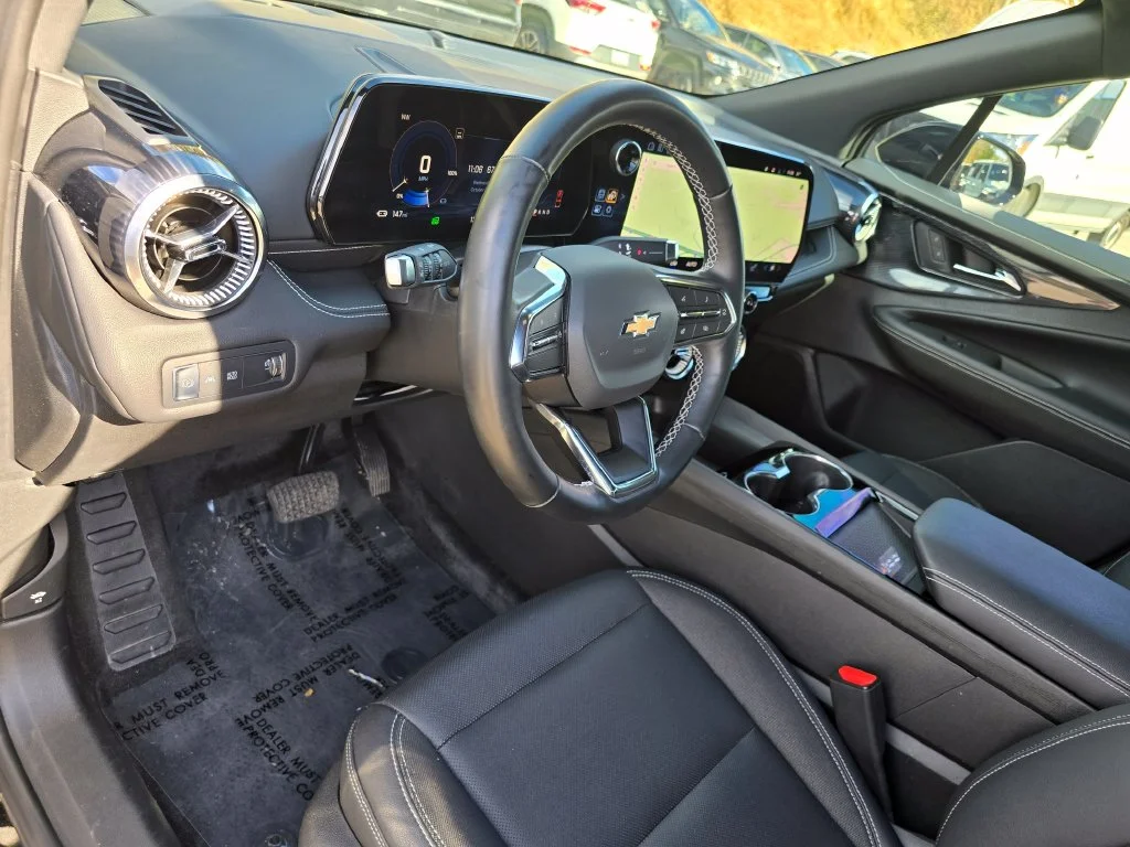 Used 2024 Black Chevrolet LT image 29