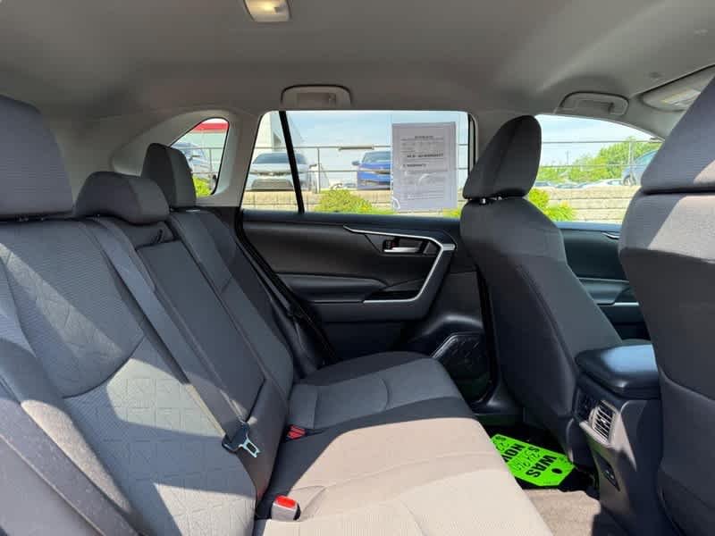 Used 2025 Silver Sky Metallic Toyota XLE image 10