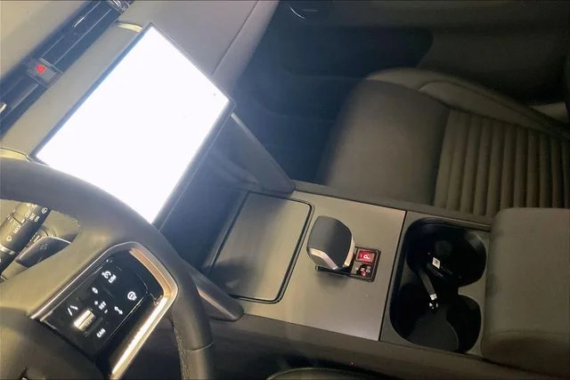 Used 2025 Gray Land Rover S image 23