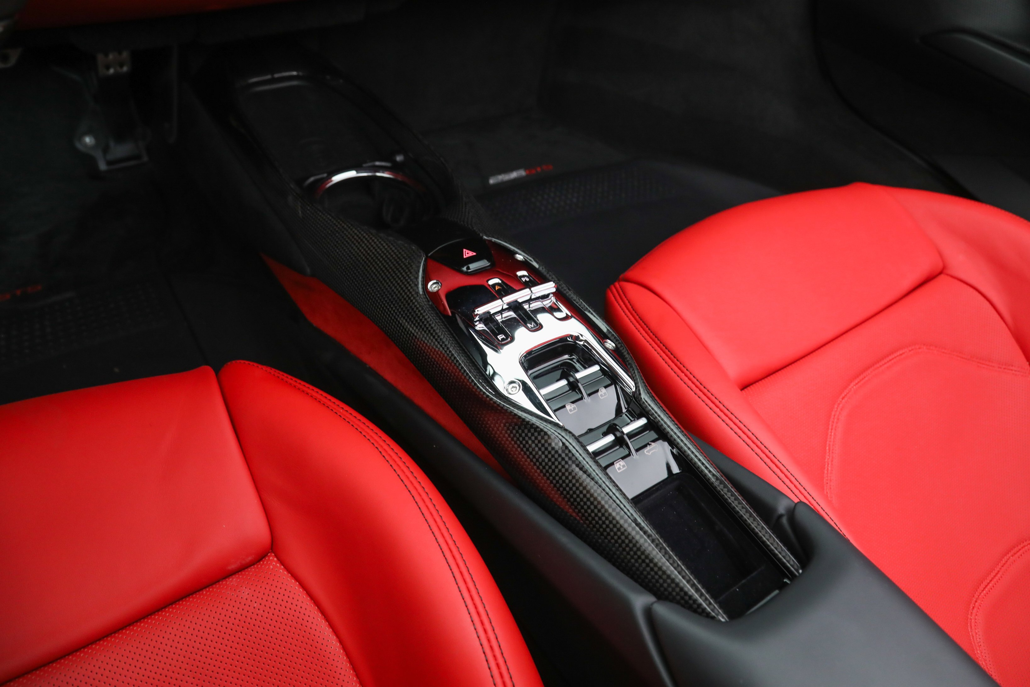 2024 Ferrari 296 Base - Photo 29